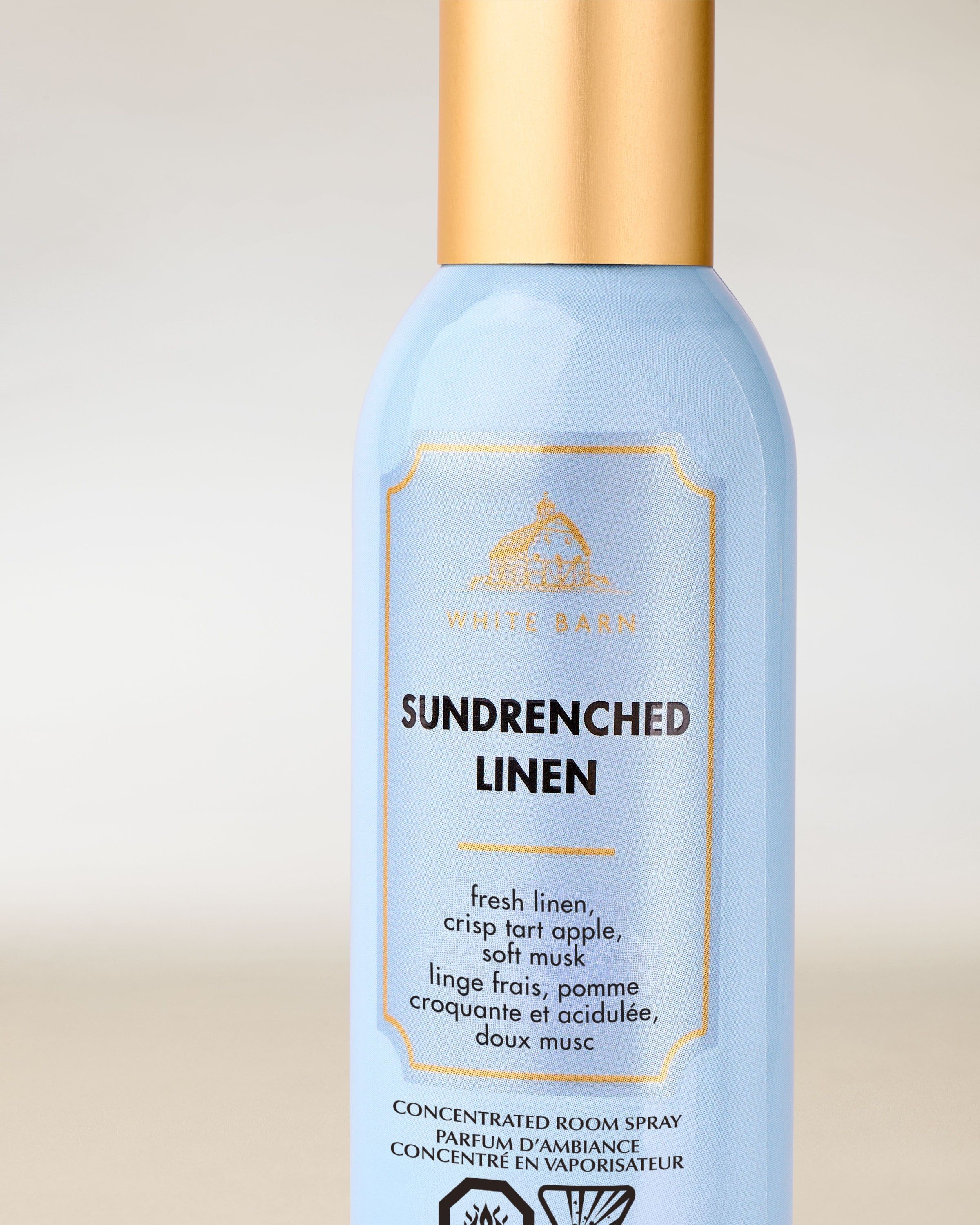 White Barn Sundrenched Linen – spray de cameră albastru cu note de rufe proaspete, măr și mosc fin.