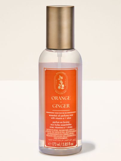 Spray parfumat Bath & Body Works Aromatherapy Orange + Ginger 173 ml, în flacon cu pulverizator.