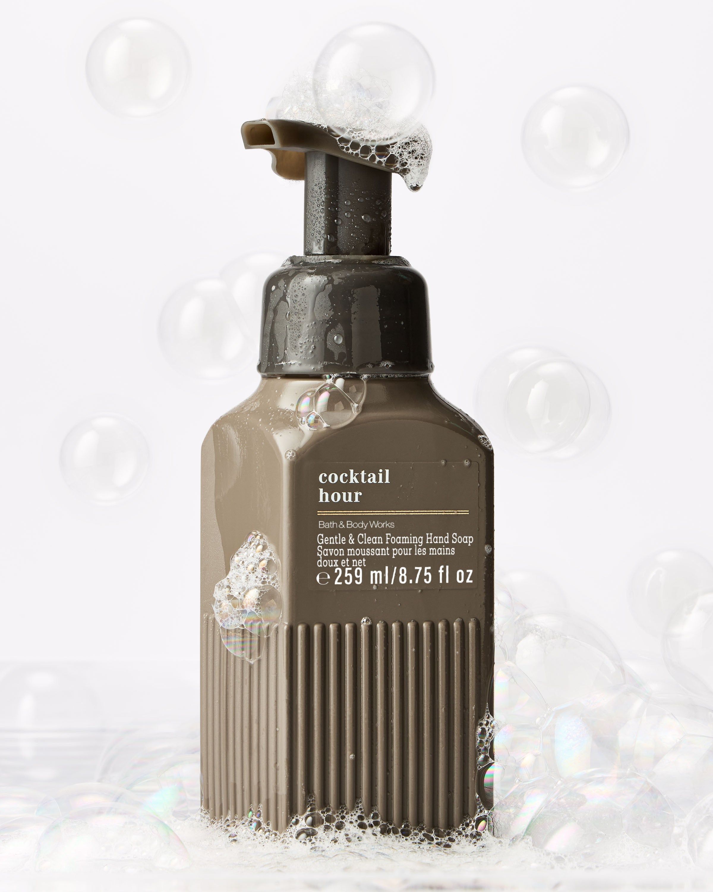 Săpun spumă delicat pentru mâini Bath & Body Works Cocktail Hour, 259 ml