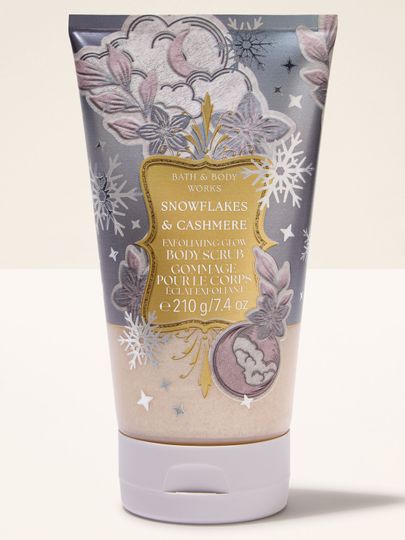 Exfoliant pentru corp Snowflakes & Cashmere Bath & Body Works cu motiv de fulgi de zăpadă și ornamente