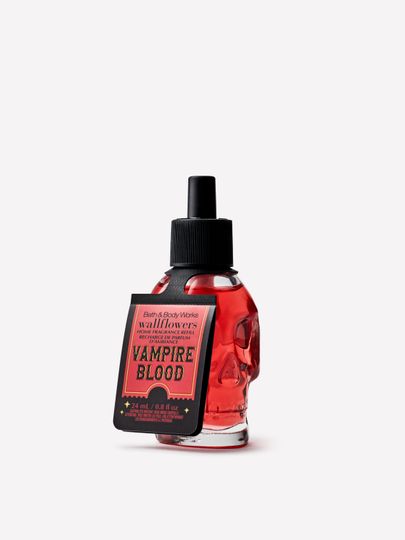 Rezervă pentru parfum de cameră Wallflowers Vampire Blood Bath & Body Works, 24 ml