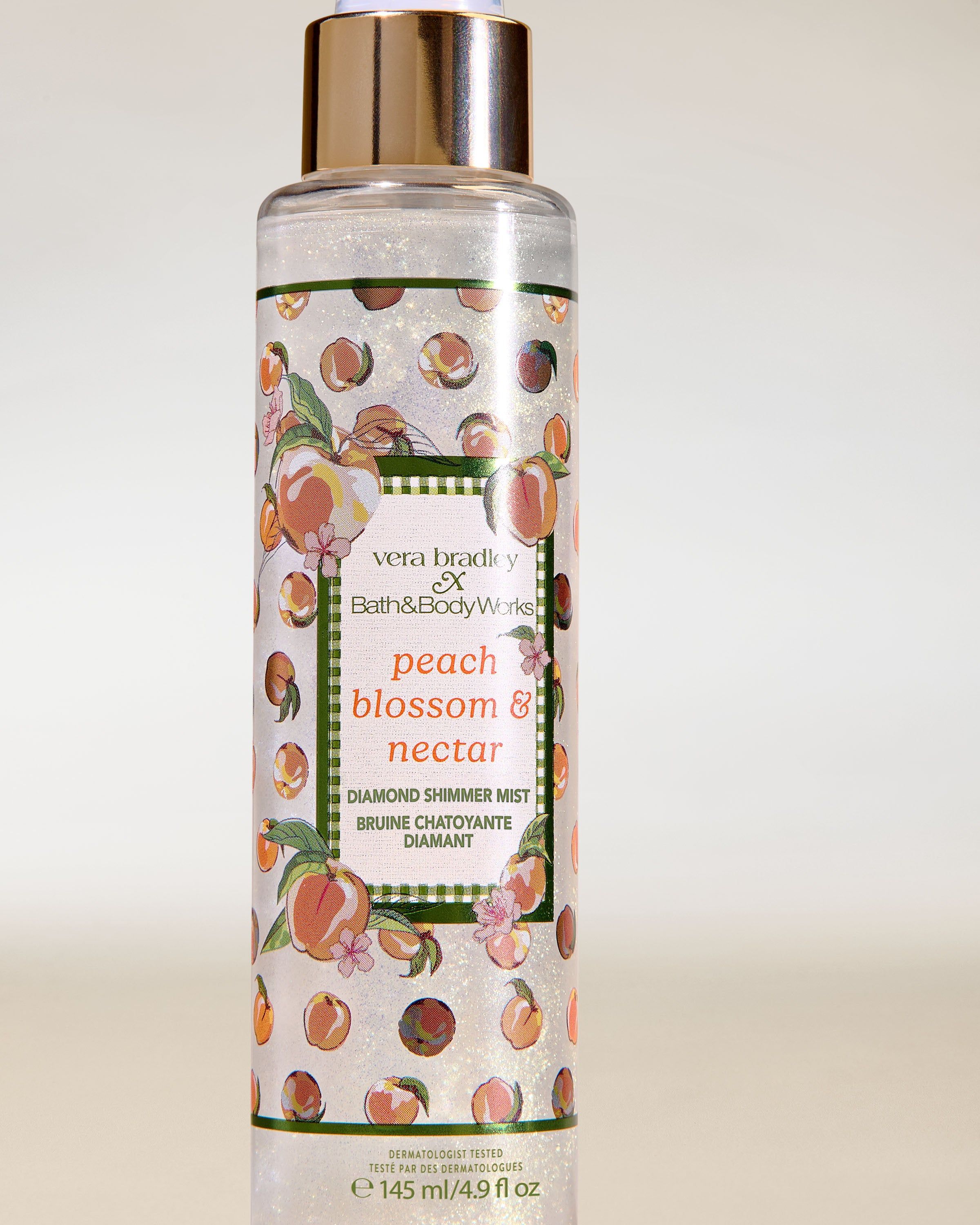 Bath & Body Works Peach Blossom & Nectar – ceață parfumată Diamond Shimmer într-un flacon transparent cu pulverizator auriu.