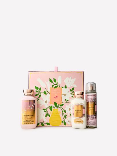 Set cadou Sparkling Toast Bath & Body Works cu produse și cutie decorativă