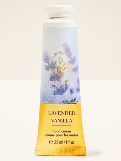 Lavender + Vanilla – cremă de mâini Bath & Body Works din colecția aromaterapeutică