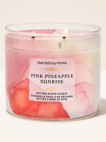 Lumânare Pink Pineapple Sunrise Bath & Body Works în borcan cu design abstract în nuanțe roz‑piersică