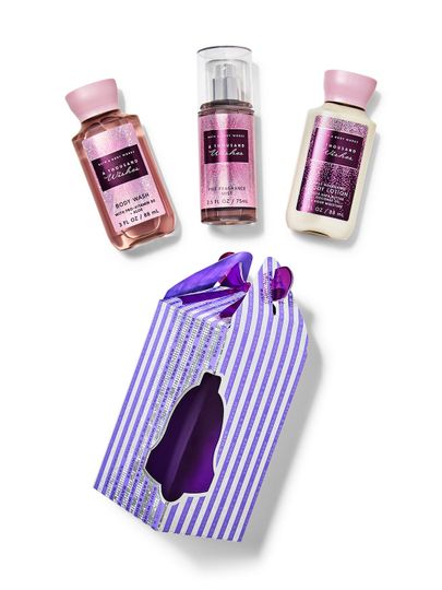 Sada mini kosmetiky „A Thousand Wishes” s gelem, sprejem a tělovým mlékem, Bath & Body Works.