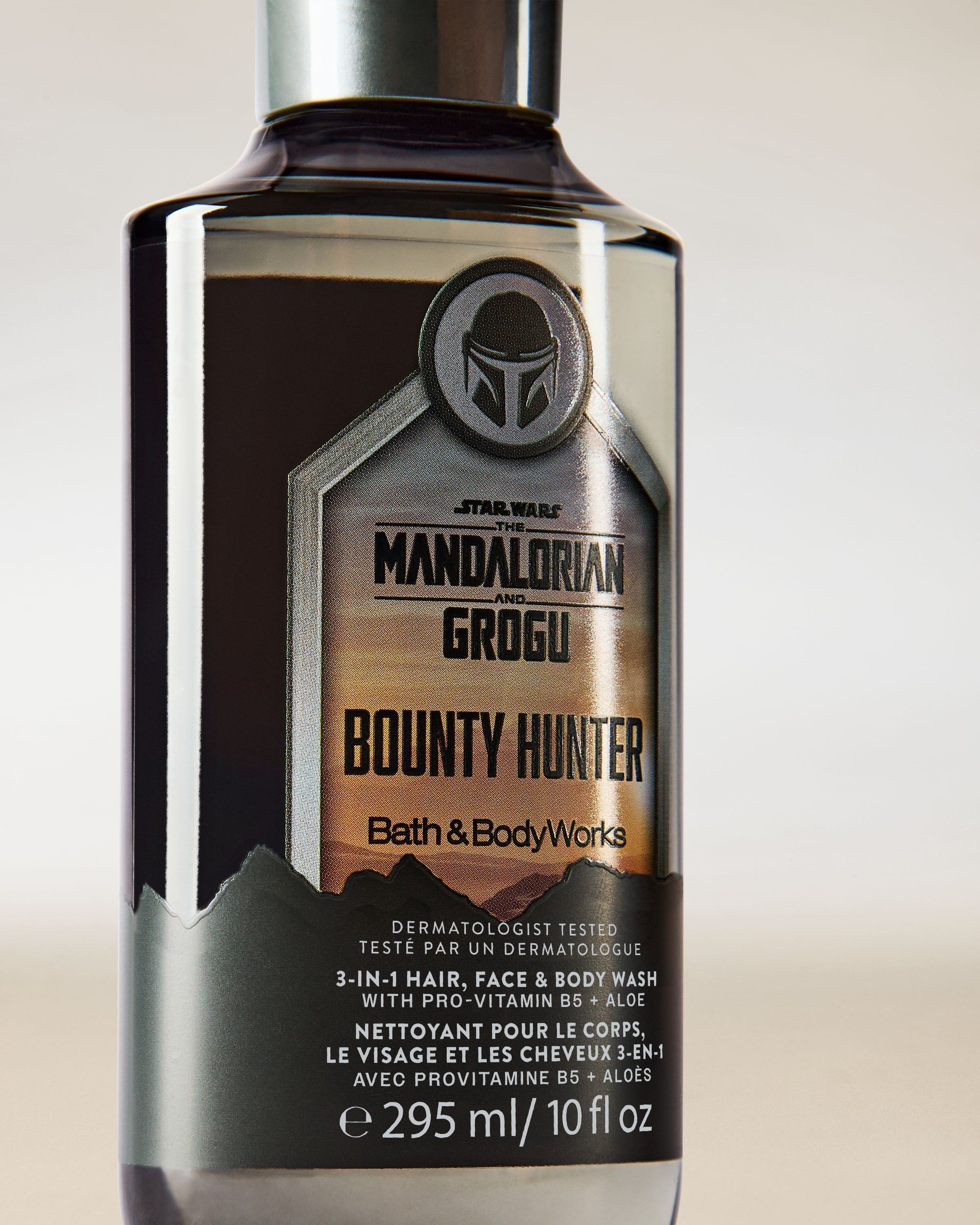 Gel de duș 3în1 Bounty Hunter Mandalorian & Grogu într‑o sticlă închisă cu capac