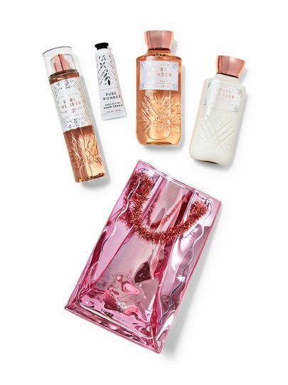 Kosmetická sada se sprejem, krémem na ruce, gelem a tělovým mlékem „Pure Wonder”, Bath & Body Works.