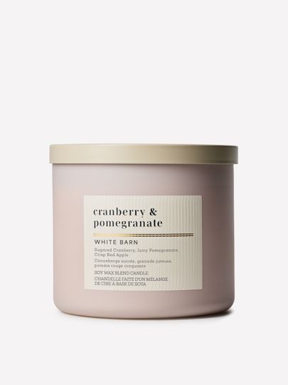 Lumânare parfumată White Barn Cranberry & Pomegranate din amestec de ceară de soia, 3 fitiluri