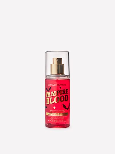 Mist parfumat Bath & Body Works Vampire Blood în flacon roșu cu pulverizator, 75 ml