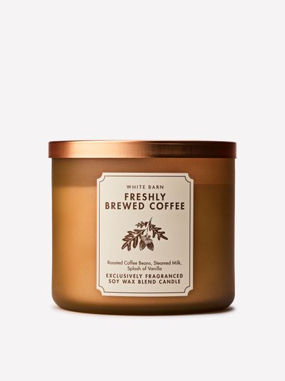 Lumânare parfumată White Barn Freshly Brewed Coffee din amestec de ceară de soia, 3 fitiluri