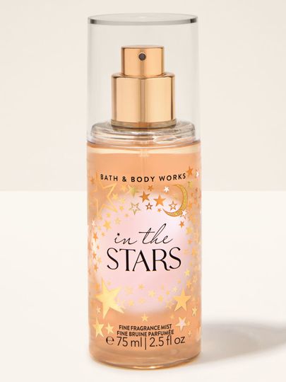 Vonná mlha In The Stars, v cestovní verzi, se vzorem zlatých hvězd a měsíců. Bath&Body Works.