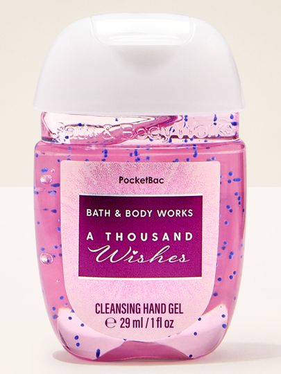 Gel dezinfectant pentru mâini A Thousand Wishes de la Bath & Body Works, ambalaj PocketBac roz cu efect sclipitor.