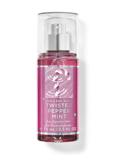 Vonná mlha Twisted Peppermint, v cestovní verzi, v růžové lahvi se vzorem cukrové hole. Bath&Body Works.