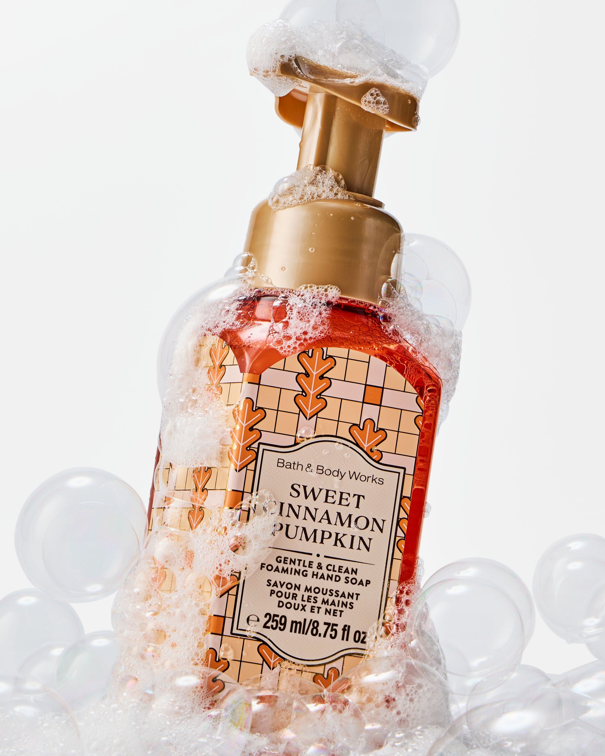 Săpun spumă delicat pentru mâini Bath & Body Works Sweet Cinnamon Pumpkin, 259 ml