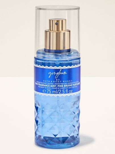 Spray parfumat Bath & Body Works Gingham 75 ml, în flacon albastru cu pulverizator (mini).