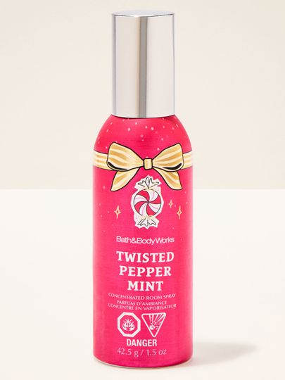 Spray parfumat pentru cameră Twisted Peppermint Bath & Body Works cu motiv de bomboană și fundă