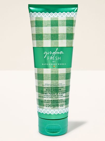 Cremă de corp Bath & Body Works Gingham Fresh 226 g, în tub verde cu model gingham.