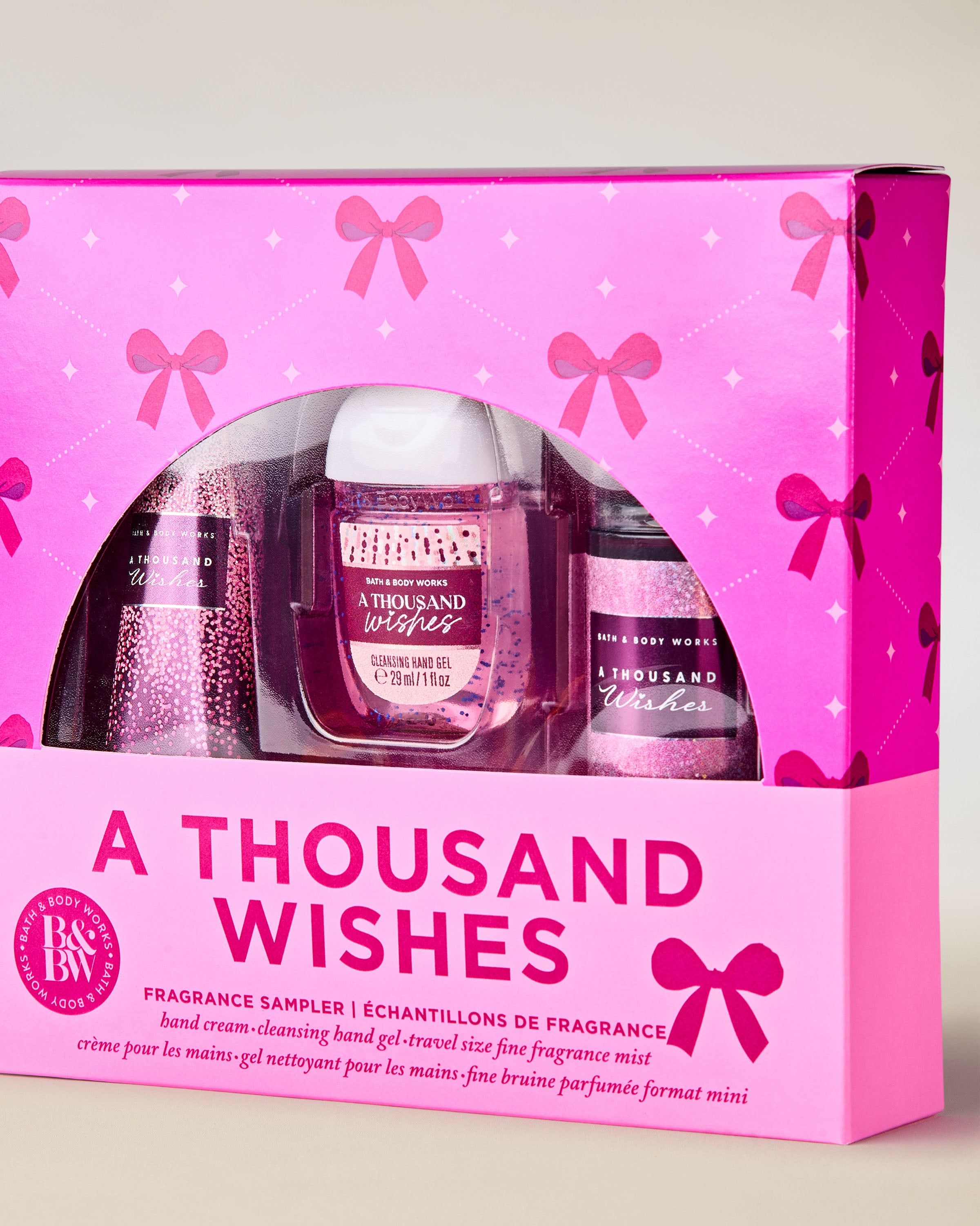 Setul A Thousand Wishes B&BW în cutie roz – mini spray, cremă și gel antibacterian.