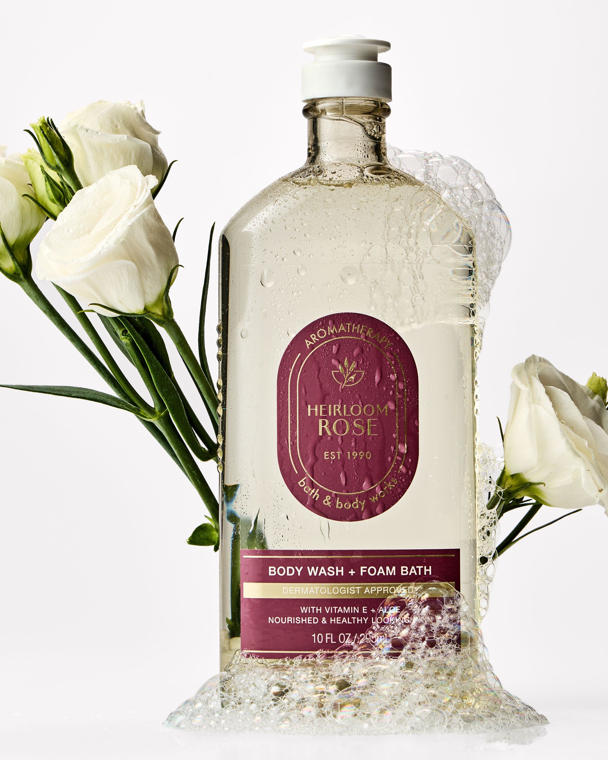Gel de duș și spumă de baie Aromatherapy Heirloom Rose Bath & Body Works