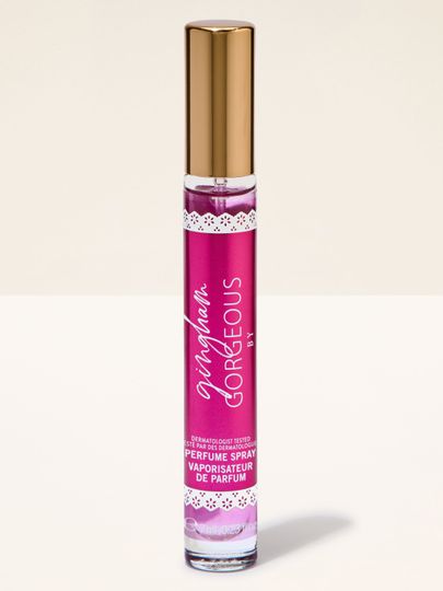 Spray de parfum Bath & Body Works Gingham Gorgeous, în flacon subțire cu pulverizator.