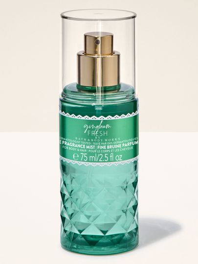 Spray parfumat Bath & Body Works Gingham Fresh 75 ml, în flacon verde cu pulverizator (mini).