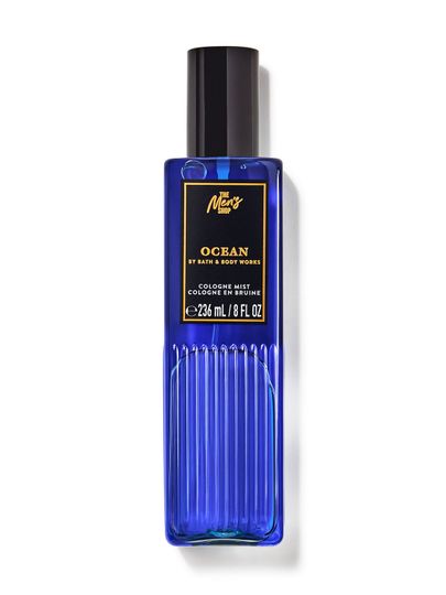 Spray de corp Bath&Body Works Ocean. Sticlă albastră cu atomizor negru, etichetă cu inscripții de culoare aurie.