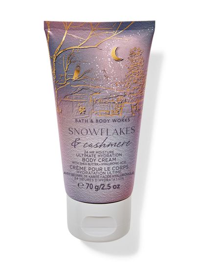 Malý tělový krém "Snowflakes & Cashmere" se zimním motivem ve fialových, růžových a zlatých odstínech. Bath & Body Works.