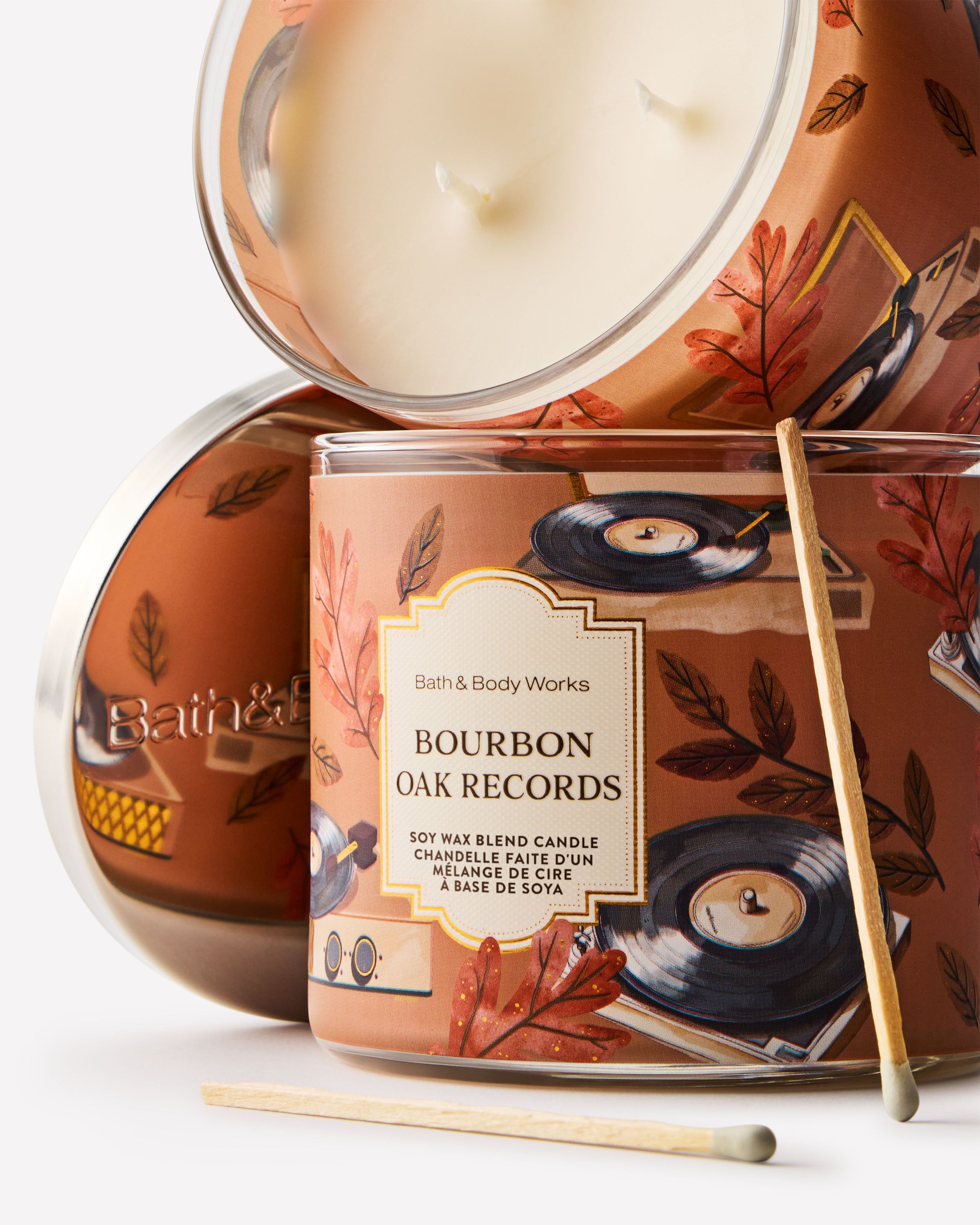 Lumânare parfumată Bath & Body Works Bourbon Oak Records din amestec de ceară de soia, 3 fitiluri