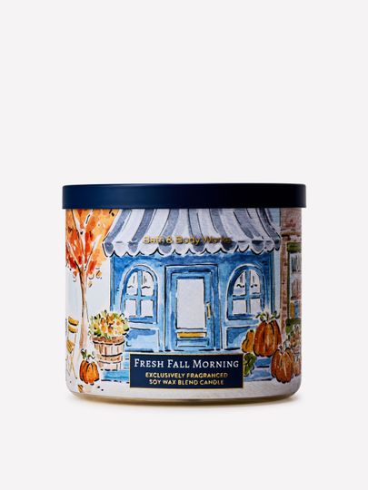 Lumânare parfumată Bath & Body Works Fresh Fall Morning din amestec de ceară de soia, 3 fitiluri