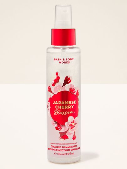 Spray parfumat cu particule strălucitoare Bath & Body Works Japanese Cherry Blossom 145 ml, în flacon transparent cu pulverizator.