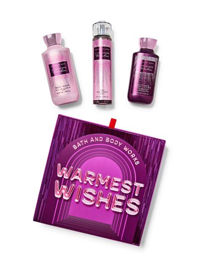 Sada „Warmest Wishes” s gelem, sprejem a tělovým mlékem „A Thousand Wishes”, Bath & Body Works.