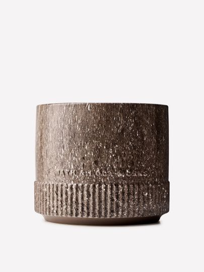 Lumânare parfumată Bath & Body Works cu 4 fitiluri într-un recipient ceramic