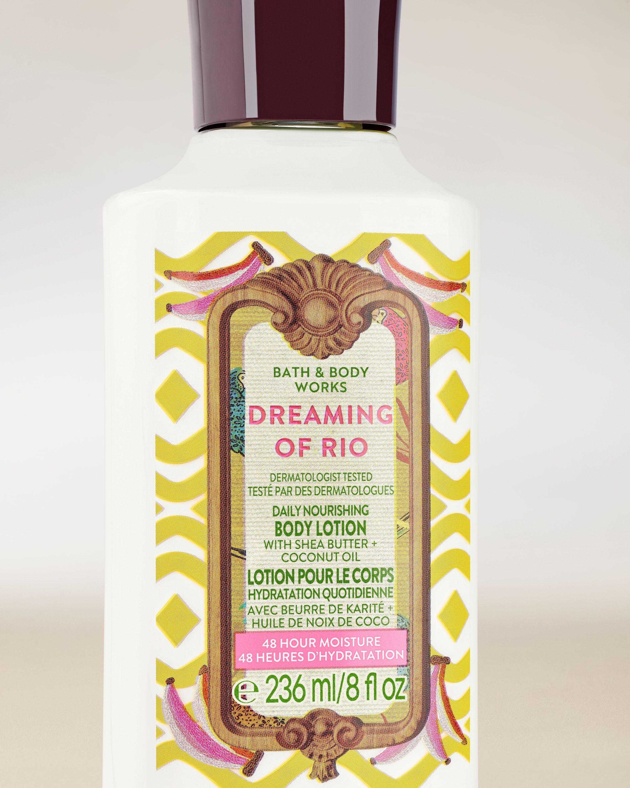 Loțiune de corp Bath & Body Works Dreaming of Rio cu etichetă tropicală vibrantă.