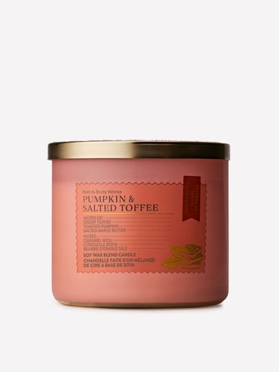 Lumânare parfumată Bath & Body Works Pumpkin & Salted Toffee din amestec de ceară de soia, 3 fitiluri