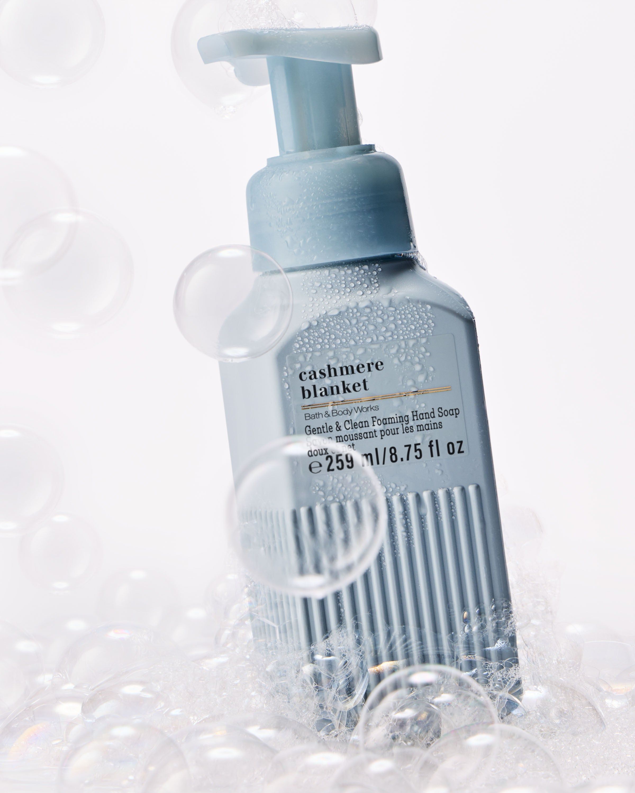 Săpun spumă delicat pentru mâini Bath & Body Works Cashmere Blanket, 259 ml