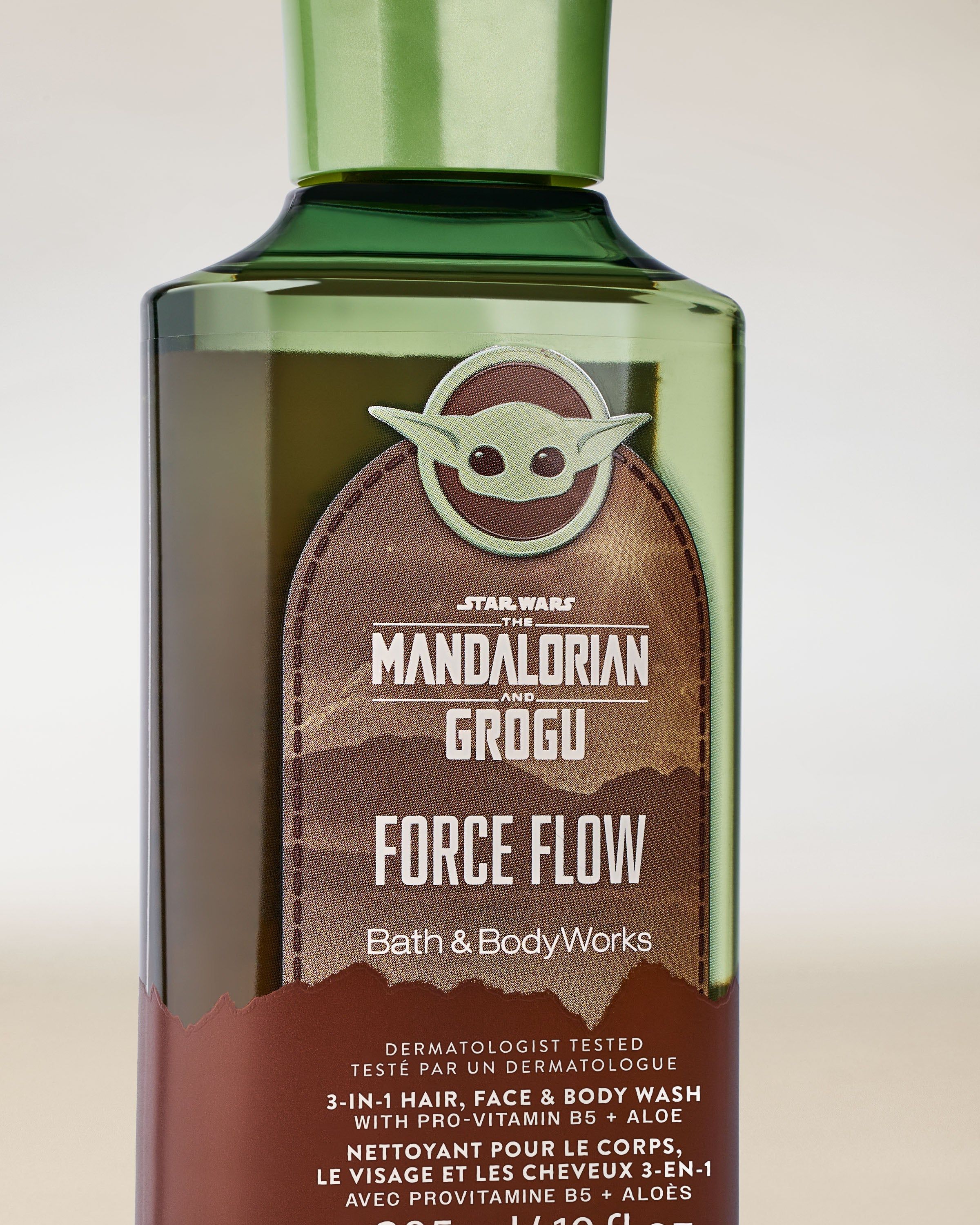 Gel de duș 3în1 Force Flow Mandalorian & Grogu într‑o sticlă verde